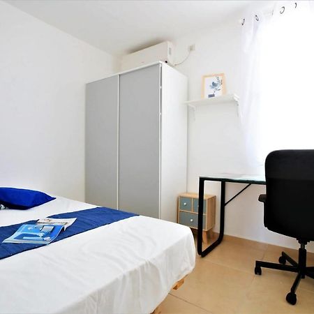 דירה על הפארק Apartment Beersheba Exterior foto